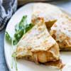 Quesadilla de camarones / Shrimp Quesadilla